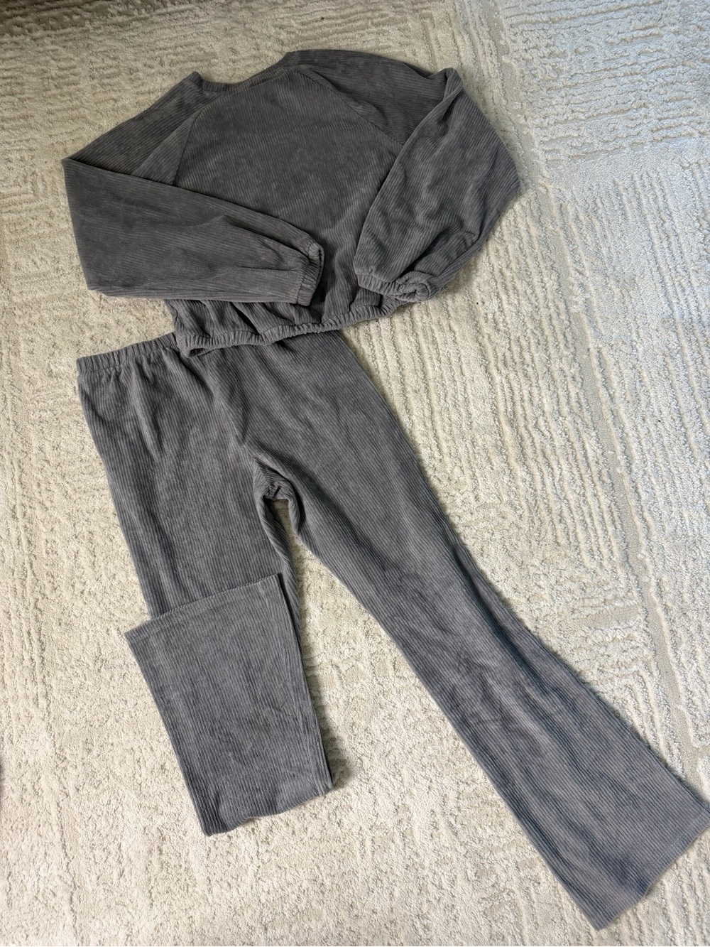 Old Navy gray ribbed lounge set
